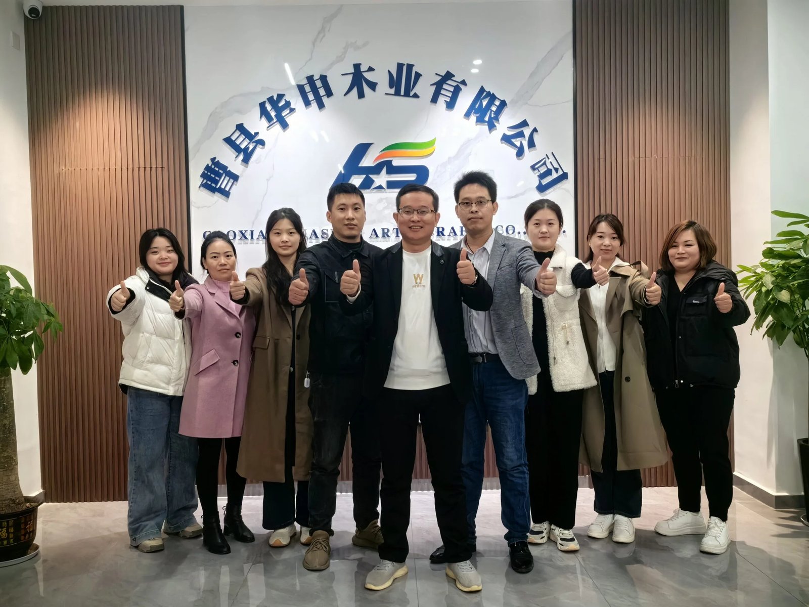 HS Crafts team at company office in Cao County