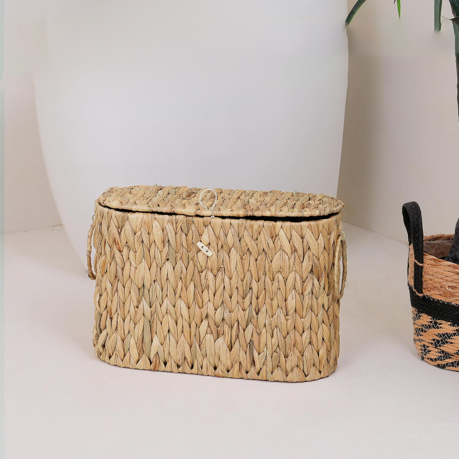 Water Hyacinth Toilet Paper Storage Basket with Lid - Holds 9 Mega Rolls, Bathroom Organizer for Tissue & Supplies, Natural Woven Vanity Basket - Image 6